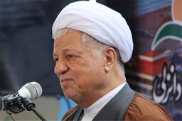 هاشمی‌رفسنجانی وارد جزیره خارگ شد