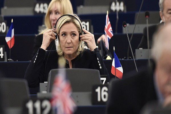 احتمال لغو مصونیت پارلمانی«لوپن» از سوی اتحادیه اروپا
