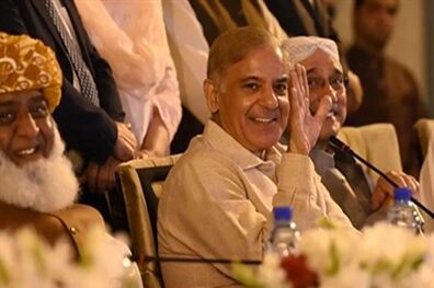 نخست وزیر جدید پاکستان در اولین سفر خود به عربستان می رود