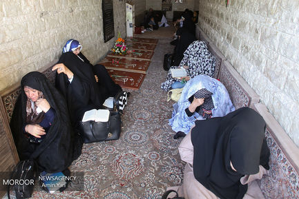 دعای عرفه در کهف الشهدا