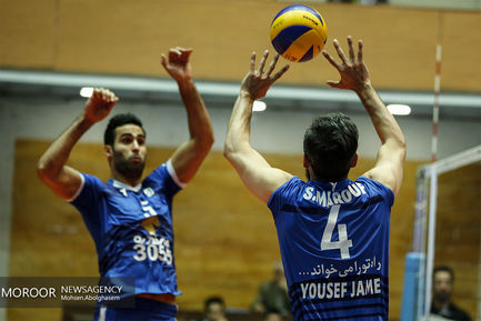 دیدار تیم های والیبال پیکان و شمس