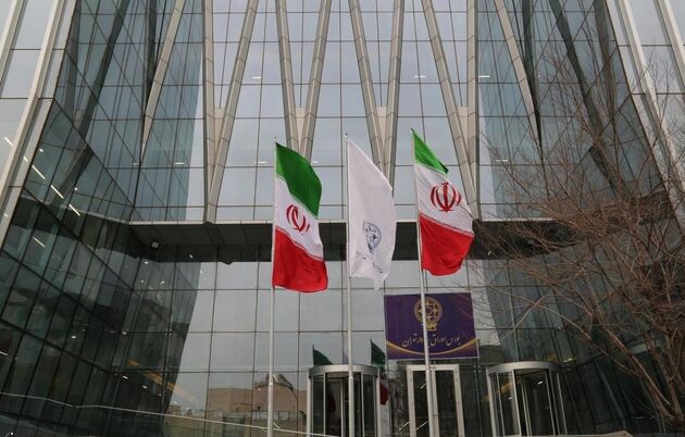 ادامه روند سبزپوشی بازار سهام با رشد ۱۶ هزار واحدی شاخص بورس