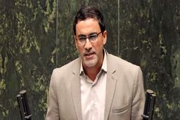 وزیر اقتصاد تلاش زیادی برای نجات بورس از این شرایط انجام داده است/ در بودجه سال آینده هزینه های دولت پایین آمده است