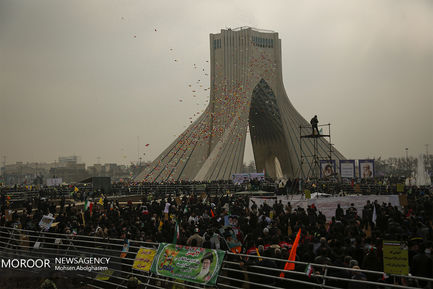 راهپیمایی و سخنرانی رییس جمهور در یوم الله ۲۲ بهمن 