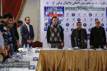 نخستین دوره رقابت های بین المللی والیبال برفی در پیست دیزین