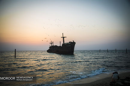 کشتی یونانی در جزیره کیش