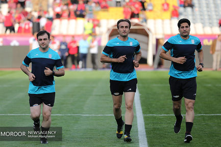 دیدار تیم های فوتبال پرسپولیس و پارس جنوبی جم