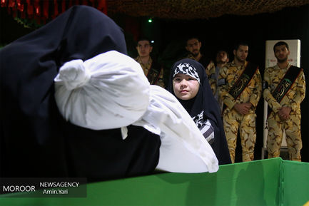 وداع با پیکر مطهر شهید مدافع حرم رضا کریمی