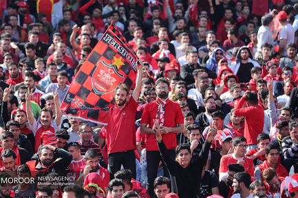 حاشیه دیدار تیم های استقلال تهران و پرسپولیس