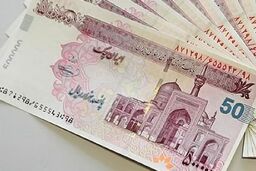 سپرده‌ی مردم در بانک‌ها چقدر است؟