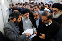 بازدید آیت الله رییسی از زندان مرکزی کرج