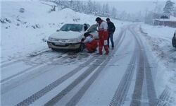 امدادرسانی به 2700 تن و اسکان اضطراری 202 نفر/ رهاسازی 401 دستگاه خودرو از برف در 26 محور مواصلاتی