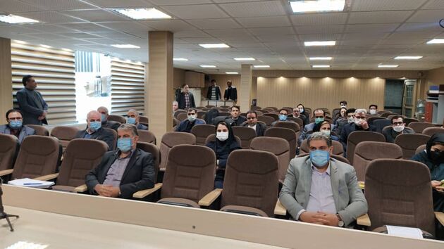 جلسه بررسی عملکرد روسای شعب منطقه آذربایجان  