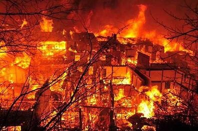 آتش سوزی گسترده در شیلی صدها خانه را منهدم کرد
