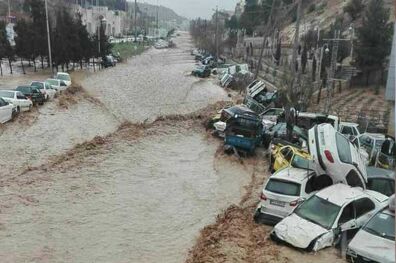 شهروندان از تردد غیرضروری در شیراز خودداری کنند