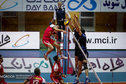  لیگ برتر والیبال دیدار تیمهای پیکان تهران و خاتم اردکان