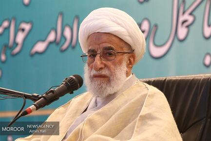 یوم الله ۱۲ بهمن در حرم بنیانگذار جمهوری اسلامی
