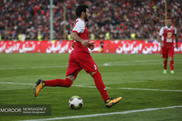 بازی ذوب آهن و پرسپولیس زنده از شبکه سه سیما پخش می شود