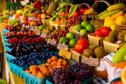  قیمت انواع میوه و صیفی در میدان میوه و تره بار