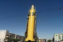 قیام موشک‌های آوار شده بر سر داعش در راهپیمایی روز قدس