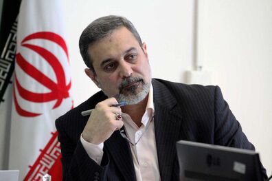 وزیر آموزش‌ و پرورش به منزل شهید مطهری رفت