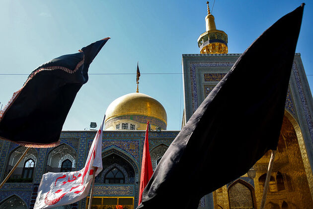 خادمان اربعین حسینی از حرم رضوی بدرقه شدند