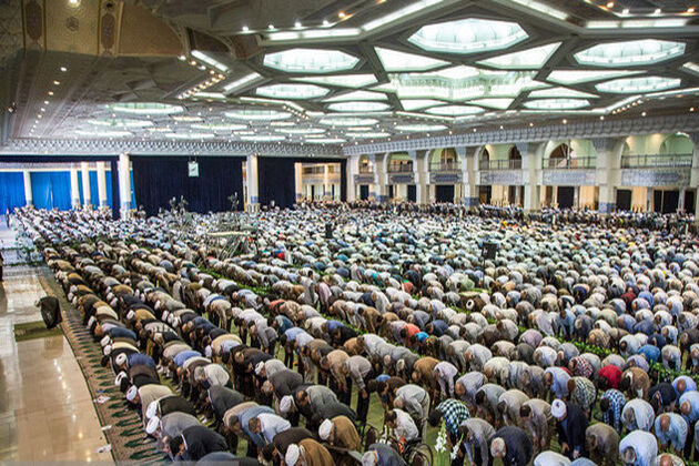 تنفیذ نماد مشروعیت الهی و تحلیف نماد همبستگی قوا و تعهد به مردم است