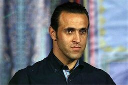 4 بازیکن لیگ برتری در کنار علی کریمی مشغول فعالیت می شوند 
