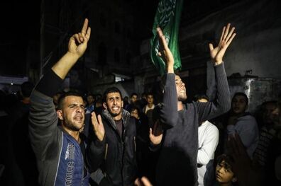 جشن پیروزی فلسطینی‌های نوار غزه بر اسرائیلی ها