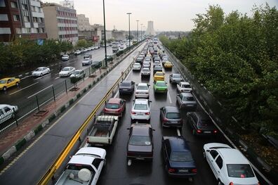 تردد در محورهای شمالی روان است/ ترافیک سنگین در آزادراه قزوین - کرج