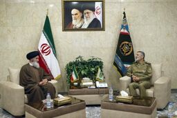 تقویت بنیه دفاعی کشور از راهبردهای ماندگار بنیانگذار جمهوری اسلامی است