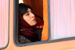 مستطیل قرمز به سینماها میآید/ رونمایی از پوستر فیلم