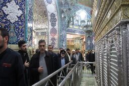بازگشایی درب‌های حرم مطهر حضرت معصومه(س) به روی زائران