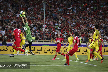 سوپر جام فوتبال دیدار تیم های پرسپولیس و نفت