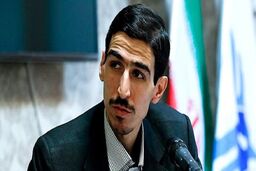 نامزد ریاست جمهور نباید اقامت خارج از کشور داشته باشد
